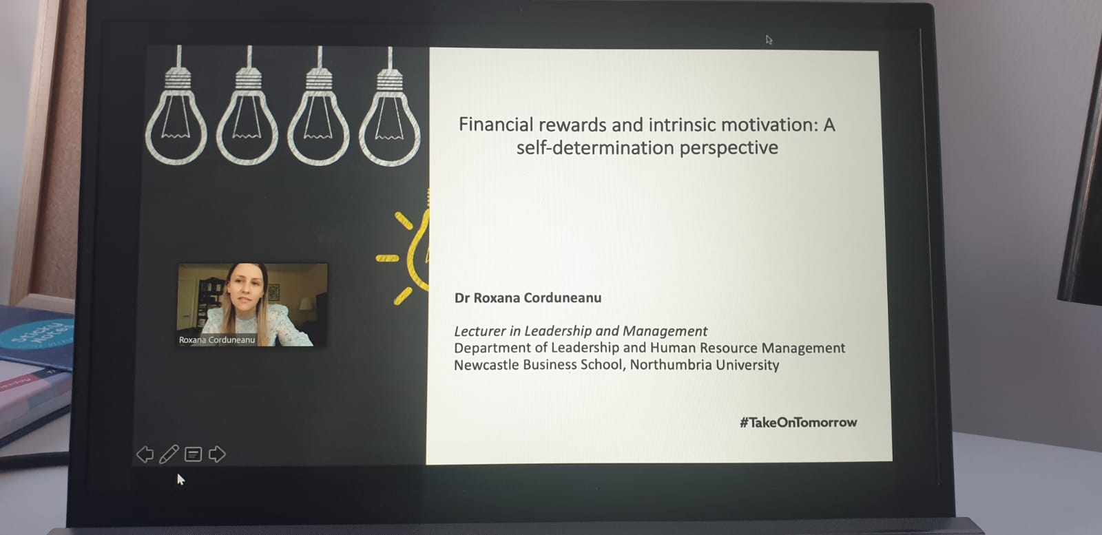 Financial rewards and intrinsic motivation  - Executive Talk 